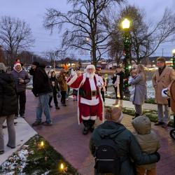 2024 Tree Lighting - Santa arrives